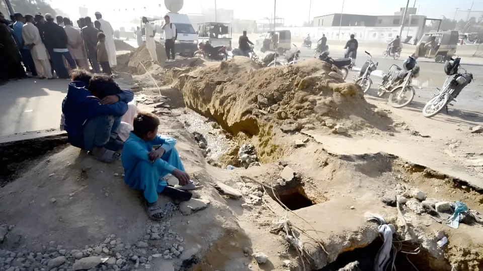 The open manhole that laid bare Karachi’s systemic rot