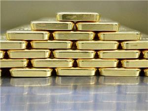 قیمت طلا پس از افزایش رکورد با اصلاح جزئی مواجه شد