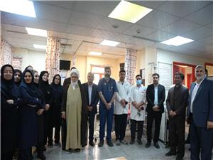 نماينده ولي فقيه در استان امامجمعه کرمانشاه از بيمارستان دکتر محمد کرمانشاهي به مناسبت روز پرستاربازديد کرد