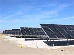 ورزنه به قطب جديد صنعت و انرژي خورشيدي شرق اصفهان تبديل ميشود