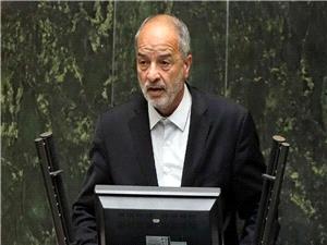 افسارگسیختگی قیمت ارز و سکه ناشی از بیبرنامگی در بانکمرکزی و وزارت اقتصاد است