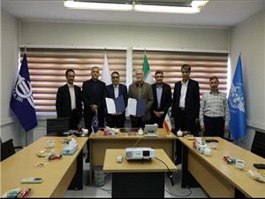 امضاي تفاهمنامه همکاري ميان دانشکده صنعت هواپيمايي کشوري و شرکت هواپيمايي جمهوري اسلامي ايران