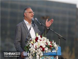 درخواست سنگاپور برای انعقاد تفاهمنامه و بهکارگیری الگوی مشارکتی طرح «من شهردارم»/ 16 درصد از تورم کشور مستقیماً مرتبط با عملکرد بانک آینده بوده است