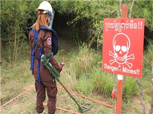 Cambodian mine clearance target extended to 2030 amid ongoing border challenges