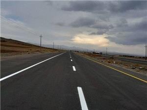 بهسازي و آسفالت بيش از 114 کيلومتر از راه هاي شهرستان بروجرد