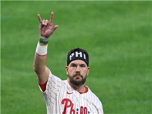 Kyle Schwarber reportedly agrees to 5-year, $150M deal to stay with Phillies