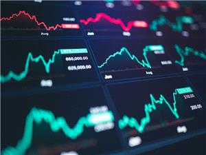 أسعار الذهب ترتفع والفضه تسجل مستوى قیاسیا جدیدا بعد قرار الفیدرالی الأمریکی