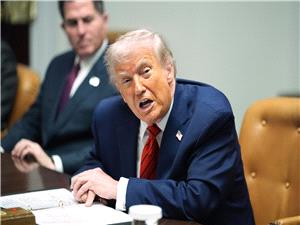 ترامب: رئیس کولومبیا سیکون التالی بعد مادورو