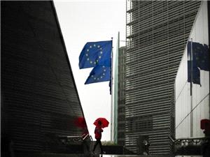 یوروکلیر تحذر: إقراض أوکرانیا من أصول روسیا المجمده یهدد أسواق المال الأوروبیه ویقوض ثقه المستثمرین