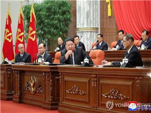 کوریا الشمالیه: کیم یستعرض "النجاحات الکبرى" ویصل إلى "استنتاجات مهمه"