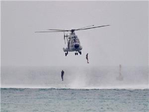 وزیر الدفاع الکویتی: العمل الدفاعی الخلیجی یمثل سدا منیعا لمواجهه المخاطر فی المنطقه