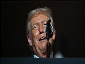 تصویت فی مجلس النواب الأمریکی یعیق مبادره لعزل ترامب ویکشف انقسامات بین الدیمقراطیین