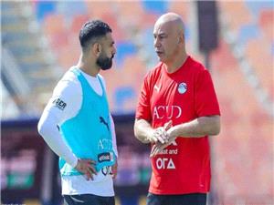 حسام حسن یعلن قائمه الفراعنه.. استدعاء صلاح و6 محترفین فقط