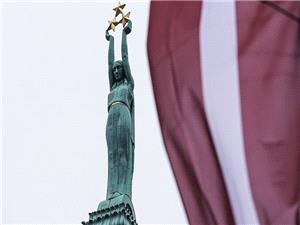 برلمانیه لاتفیه تطالب أوکرانیا بکشف کیفیه إنفاق ملیار یورو