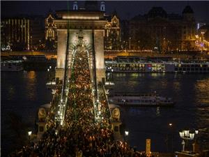 Hungarian protesters demand Orban quits over abuse cases