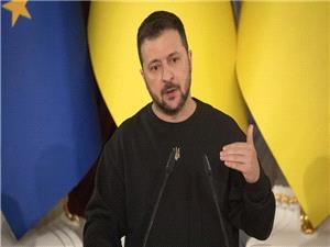 زیلینسکی یلمح إلى التخلی عن عضویه "الناتو" کحل وسط