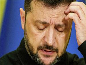 دبلوماسی بریطانی مخضرم یتحدث عن بند فی خطه ترامب "سیدمر آمال زیلینسکی"