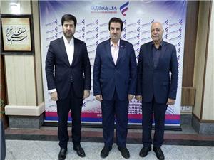 بانک رفاه کارگران از شرکتهاي بيمه حمايت ميکند