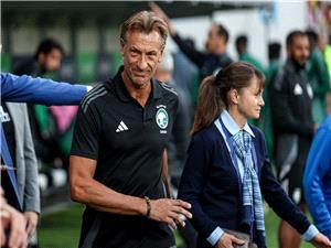 هجوم ناری على رینارد بعد الخروج من کأس العرب.. وتشکیک فی نوایاه مع المنتخب السعودی