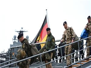 وزیر الدفاع الألمانی: تورید أنظمه تسلیح للجیش تتزاید والبرلمان سینظر فی مشاریع بقیمه 50 ملیار یورو