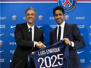 إنریکی یحصد جائزه The Best من FIFA لأفضل مدرب