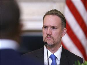 واشنطن تتوعد الاتحاد الأوروبی بالرد إذا استمر فی فرض قیود على الشرکات الأمریکیه