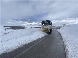 ?اجراي 1200 کيلومتر باند برفروبي در محورهاي کوهستاني همدان