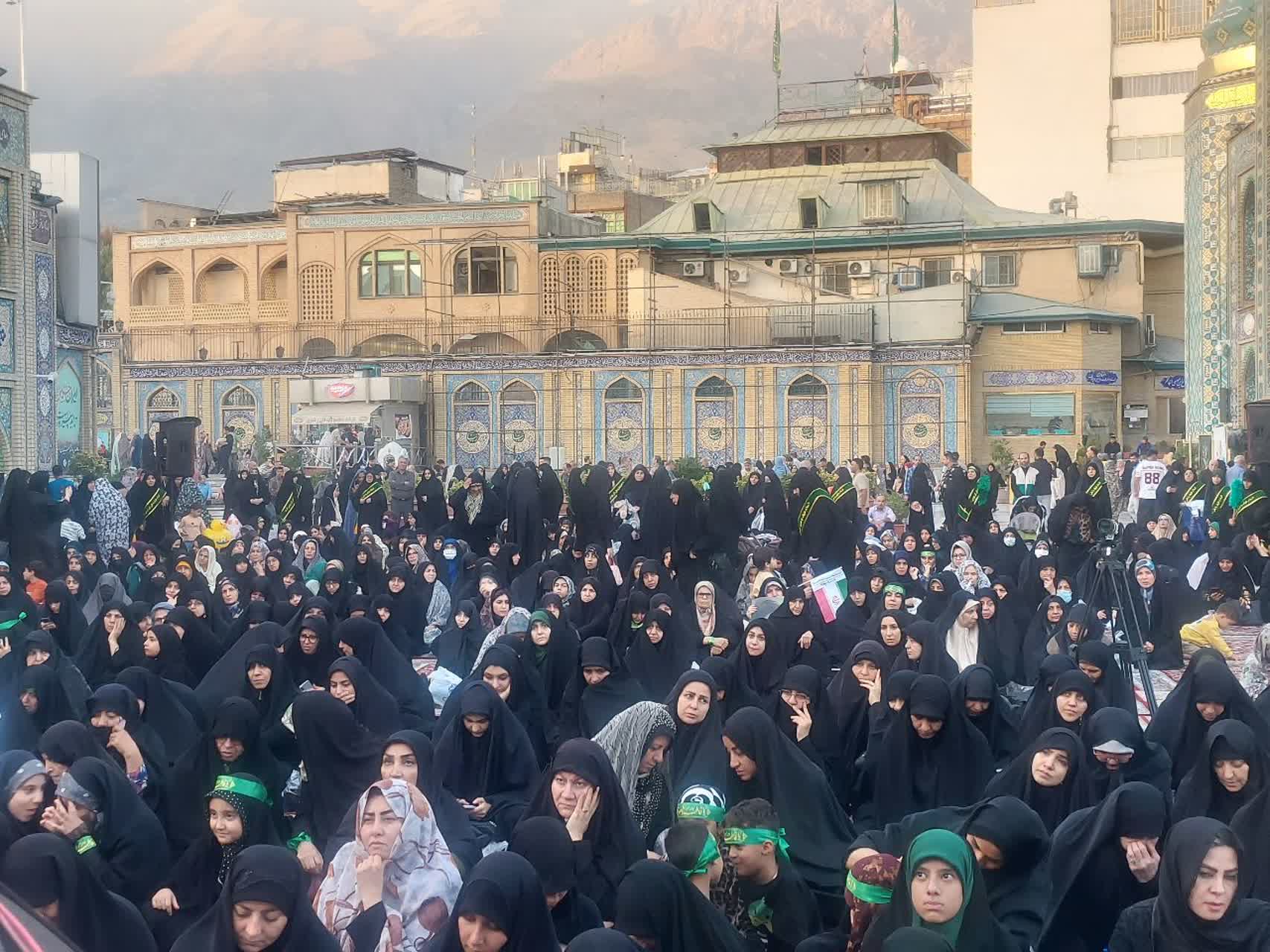 اجتماع باشکوه بانوان عزادار «در پناه نور» در امامزاده صالح(ع) تجریش برگزار شد+تصاویر- بخش اول