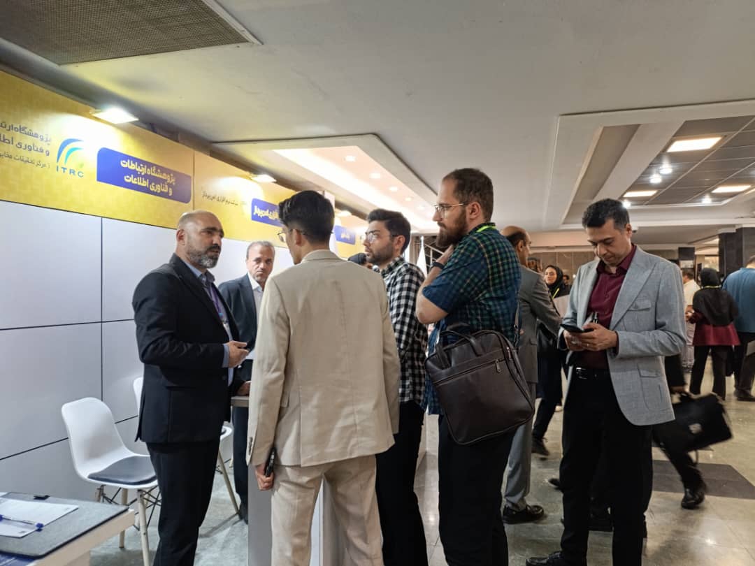 استعدادهای جوان و شرکت‌ها در «کافه اشتغال» به هم  رسیدند