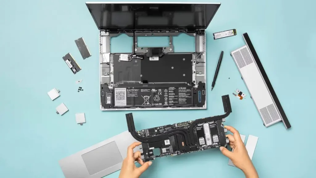 تفاوت بین قطعات لپ‌تاپ اورجینال و جایگزین‌های غیر اصلی چیست؟