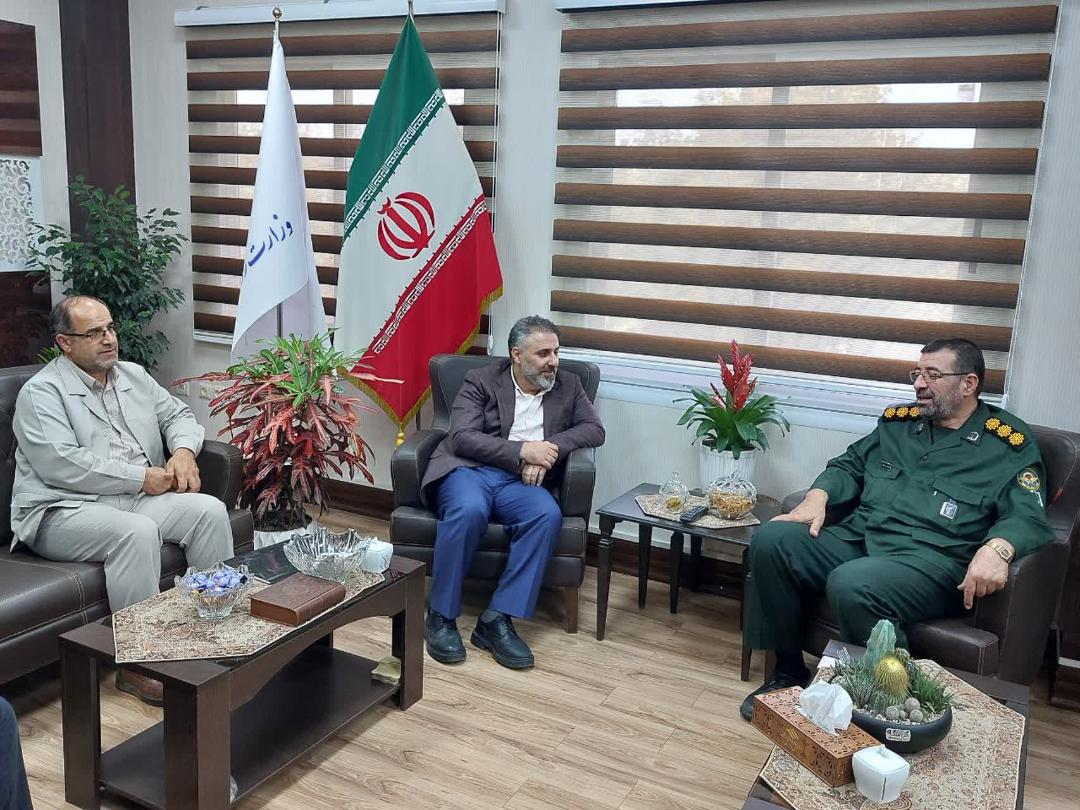 تاکيد بر تعامل سازنده و توسعه همکاري‌هاي راه و شهرسازي و حفظ آثار دفاع مقدس مازندران