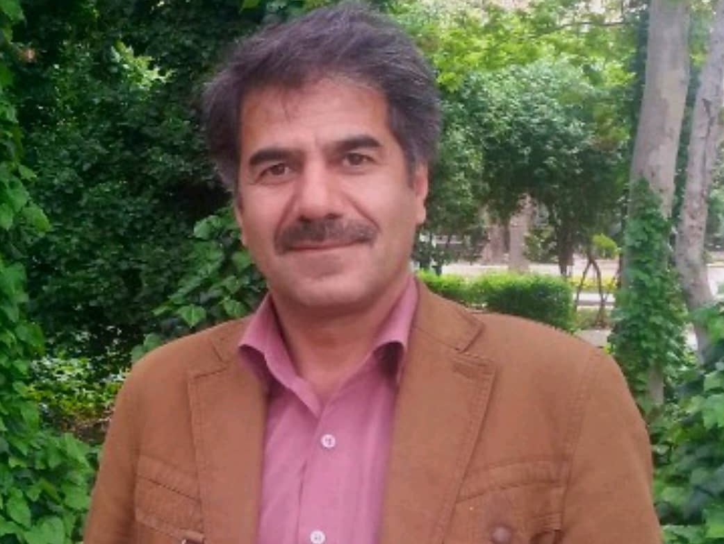 معرفی کتاب چراغ عمر اثر شاعر معاصر احمد زارعی