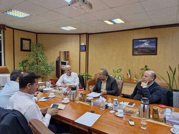 نشست صميمانه مديرعامل آبفاي آذربايجان شرقي با نماينده مردم شبستر در مجلس شوراي اسلامي درباره راهکارهاي رفع مشکلات آبرساني منطقه