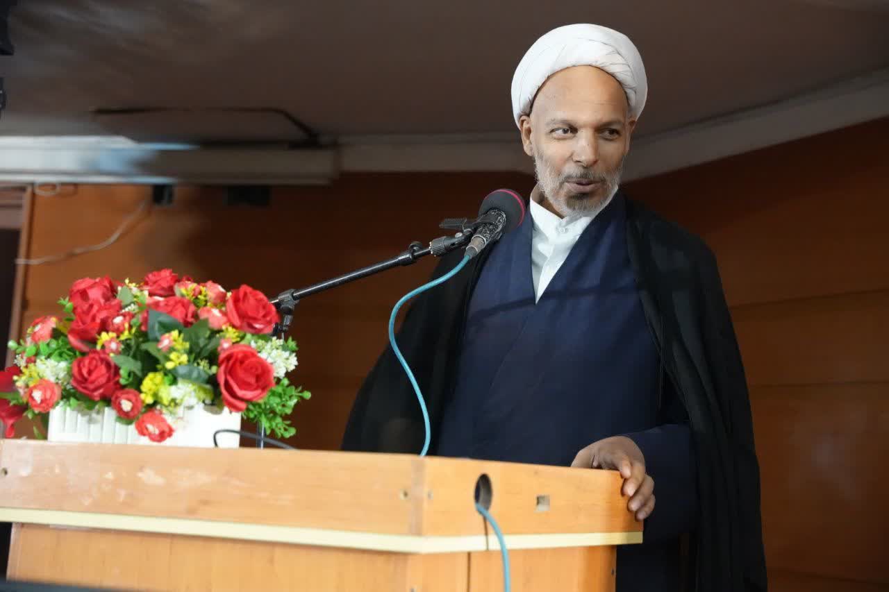 مسئول دفتر نهاد نمايندگي مقام معظم رهبري در دانشگاه علوم پزشکي کرمانشاه: صبر و ايثار پرستاران بازتابي از سيره زينبي است