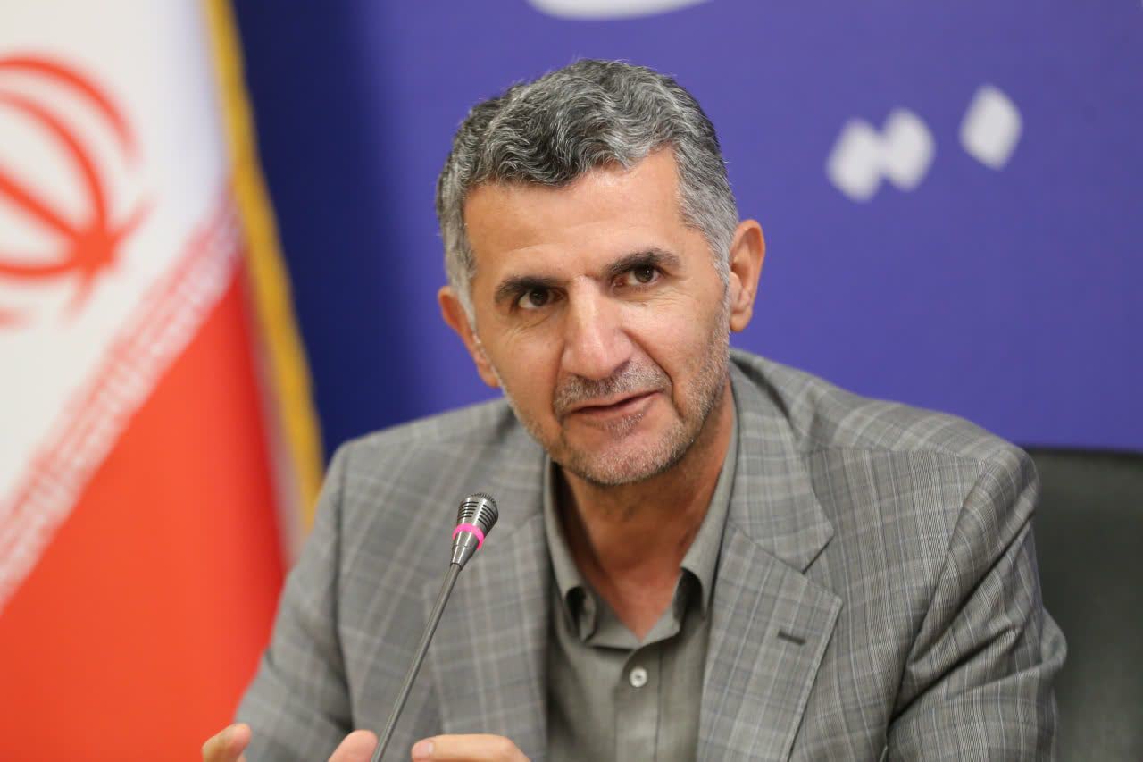 پاسخ هاي فرماندار آبيک به خبرنگاران از بيمارستان، جاده و پروژه هاي عمراني تا اراضي جواني جمعيت و انتخابات شوراها