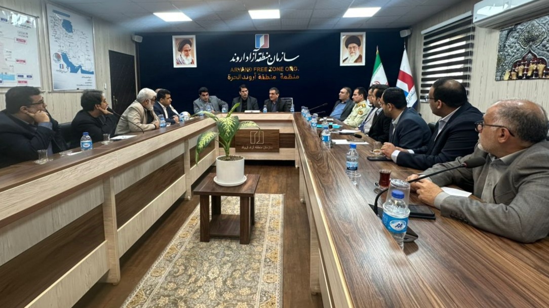 تسهيل تردد و شماره‌گذاري خودروهاي منطقه آزاد اروند در مرز شلمچه بررسي شد