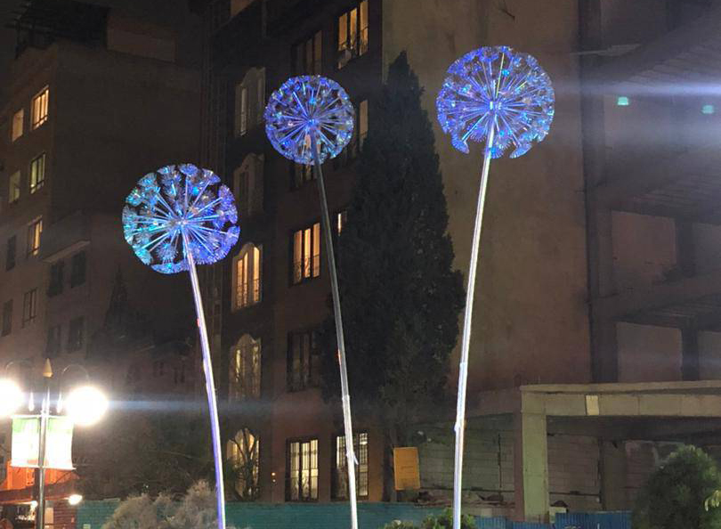 جلوه‌اي نوين در ميادين منطقه 14