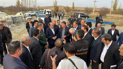 بازديد وزير جهاد کشاورزي از پروژه توليد خوراک دام و طيور زرمهر ارسباران در اهر؛ گامي مهم در تکميل زنجيره توليد گوشت سفيد