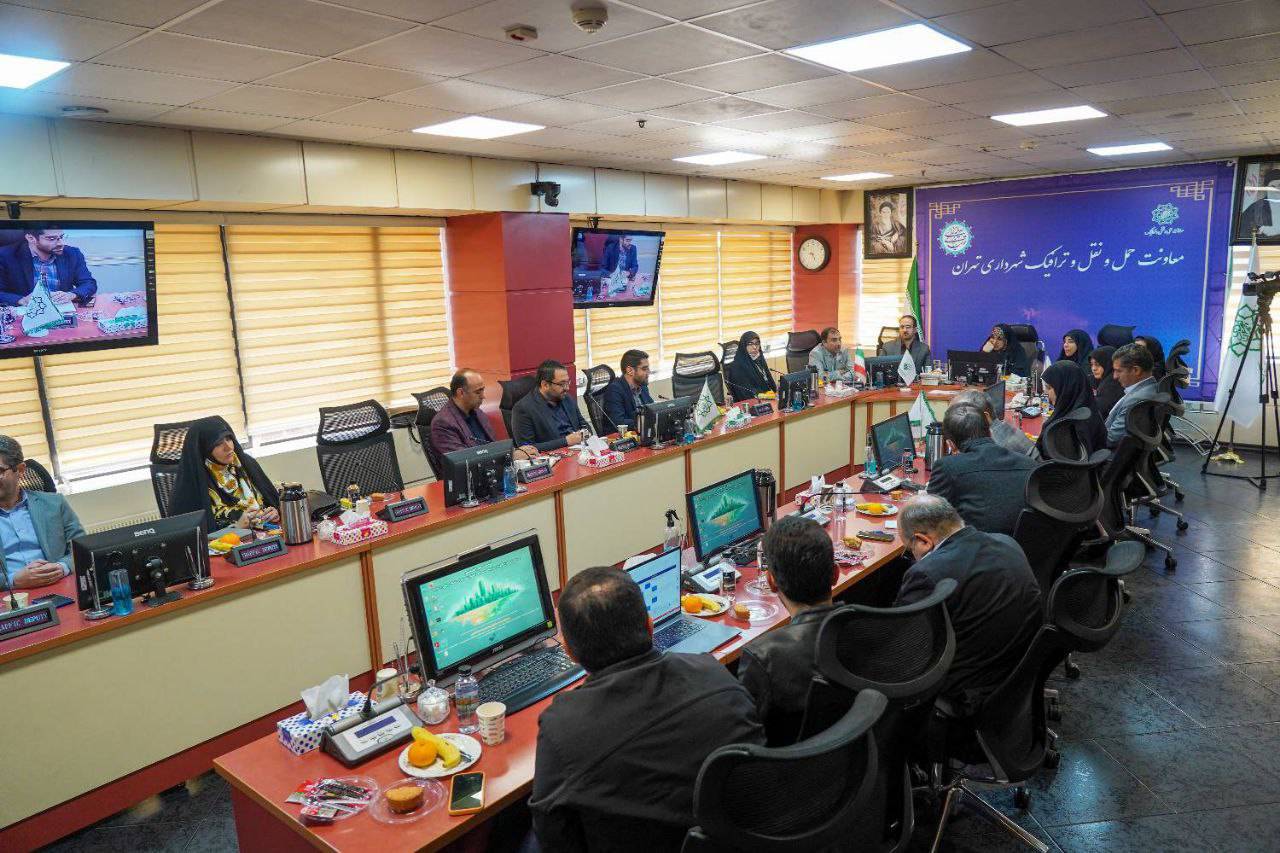 تأکيد بر ضرورت ارائه داده‌هاي روشن به قانون‌گذاران