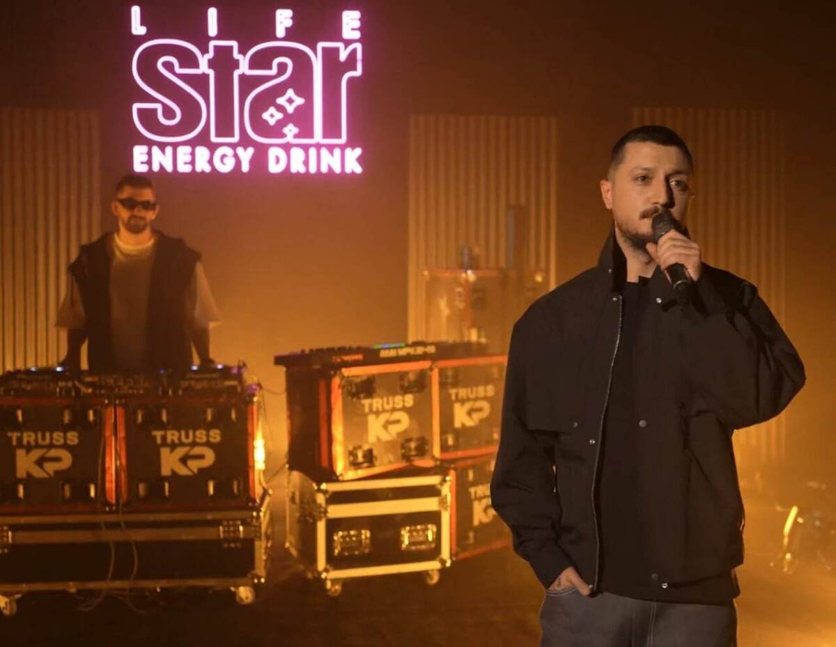 محمدرضا شایع با حمایت لایف استار کنسرت آنلاین برگزار کرد