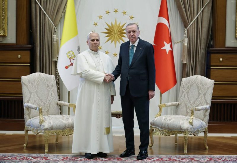 پاپ لئو چهاردهم برای آغاز نخستین سفر خارجی خود به ترکیه  رفت