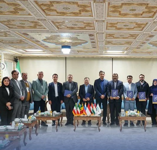 انعقاد تفاهم‌نامه چهارجانبه توسعه گردشگري در آبادان و خرمشهر