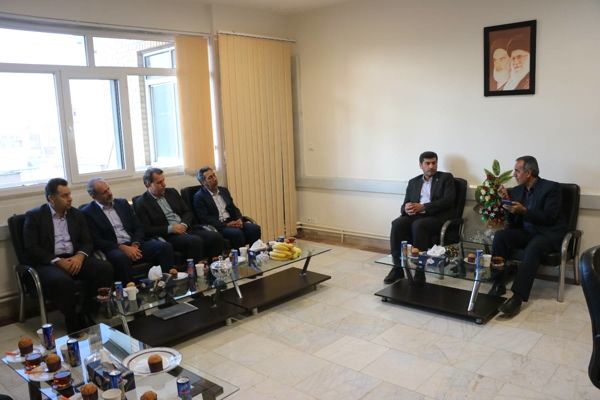 اضافه شدن 2500 خانواده ي جديد به جمع مددجويان کميته امداد ايلام