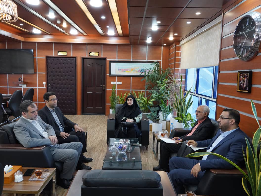 بازديد مشترک مديرکل پدافند غيرعامل استانداري و مديرکل دامپزشکي مازندران از بندر اميرآباد