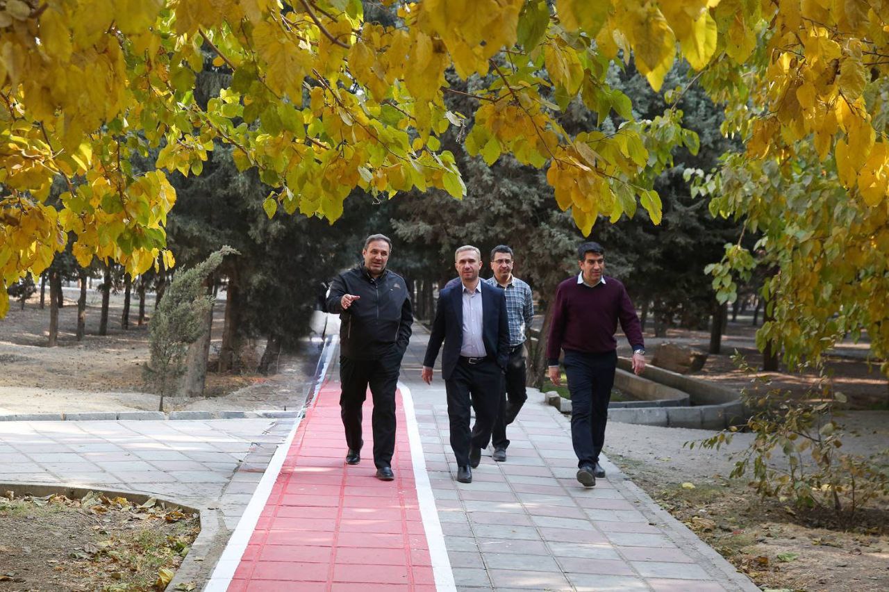 شتاب‌گيري پروژه 14 کيلومتري حمل‌ونقل پاک و ورزش همگاني در منطقه5