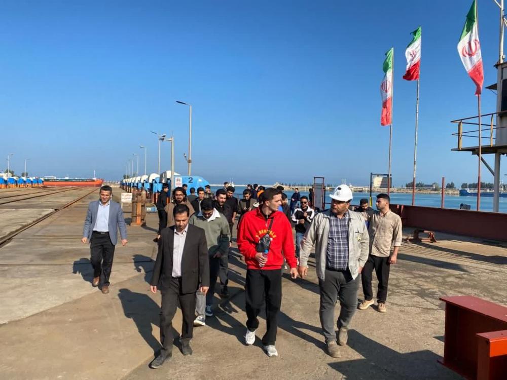 بازديد علمي دانشجويان دانشگاه مازندران از شرکت کشتي‌سازي صنعتي دريايي ايران(صدرا)