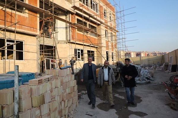 قرار گرفتن 2 باب مدرسه شهر جديد سهند در مراحل پاياني احداث