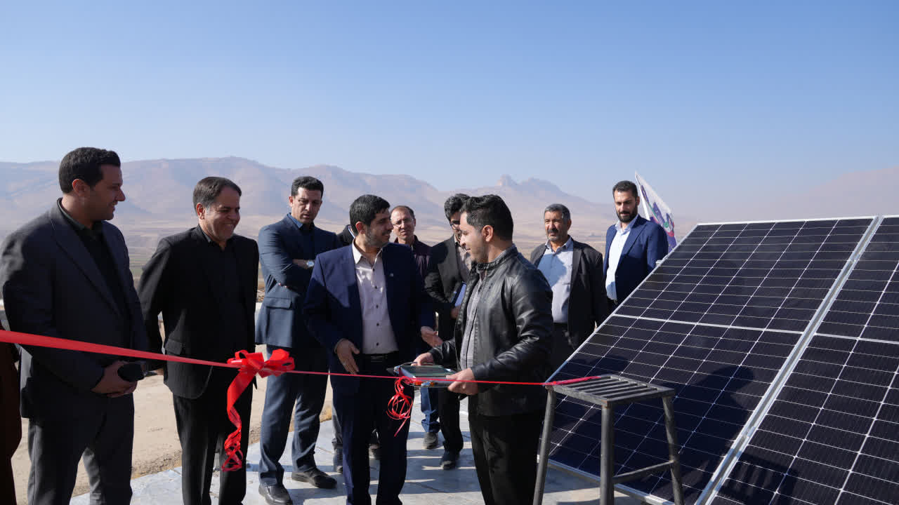 بهره‌برداري همزمان از 190 نيروگاه خورشيدي خانگي در کرمانشاه