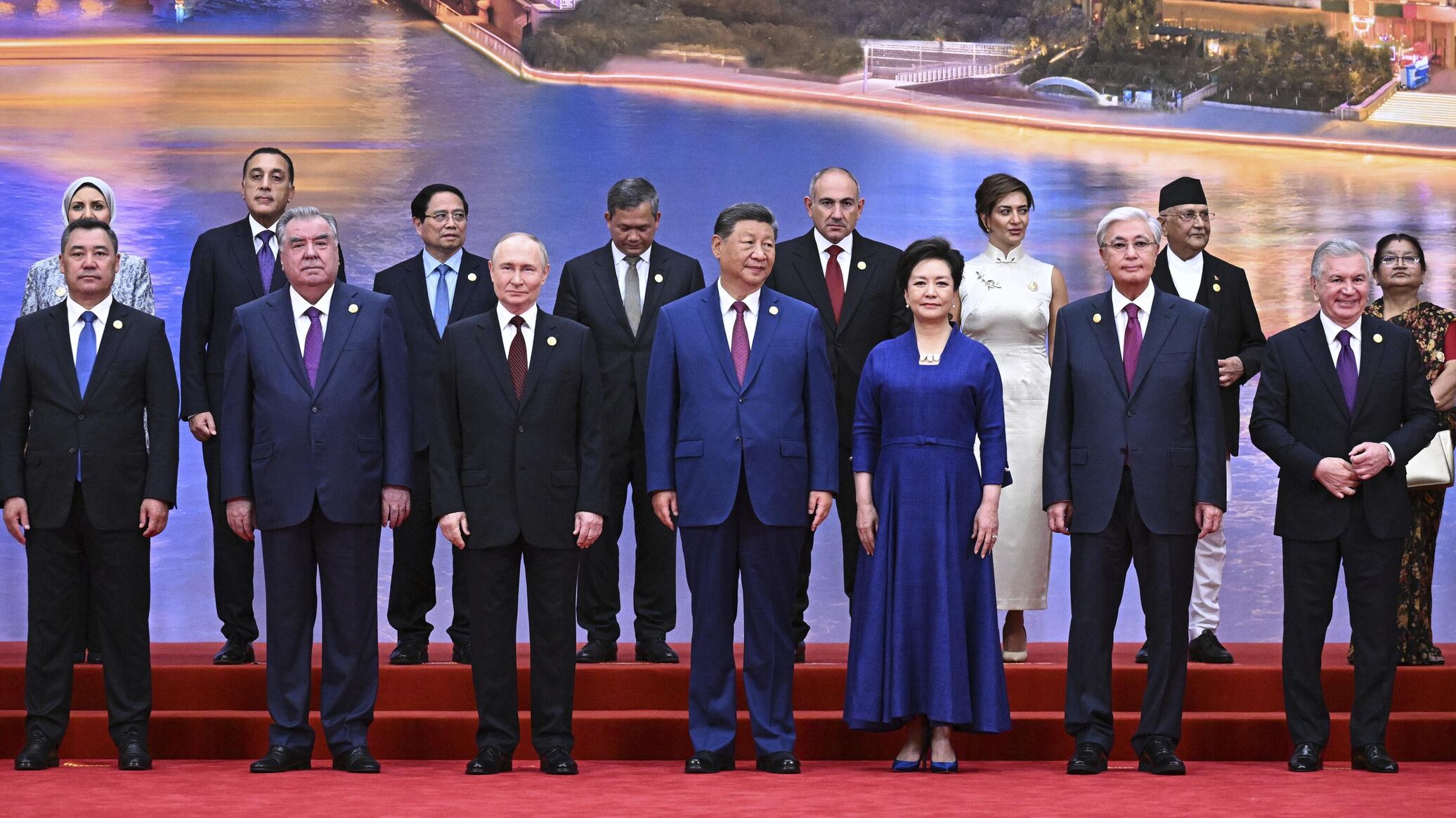 SCO Summit Kicks Off Day 1 in Tianjin