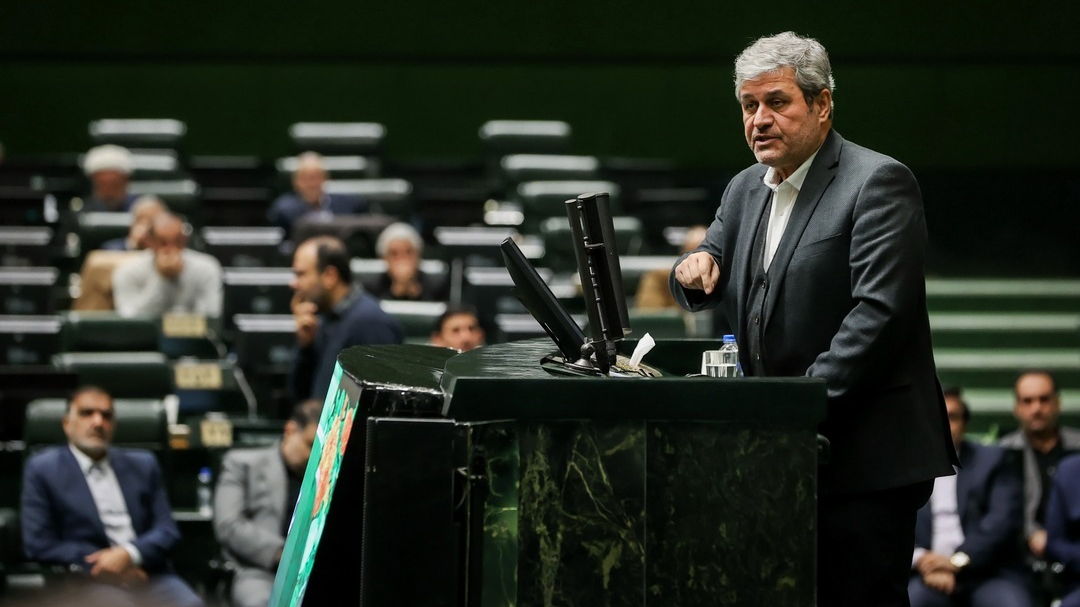 کسری بودجه نتیجه تصمیمات دولت است